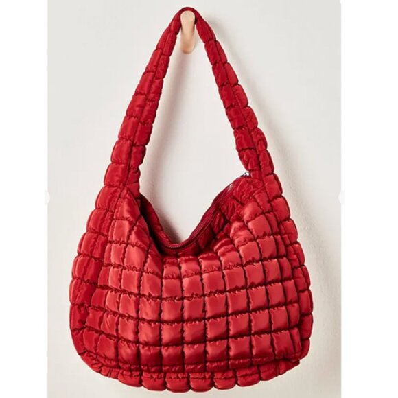 ❤️ Free People Quilted Carryall in SOUR CHERRY - Picture 4 of 6